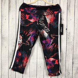 Bebe Capri Leggings
